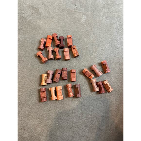 Lincoln Logs Vintage Lot 16 One Single Notch Wooden Building Blocks Round Logs - Picture 2 of 4